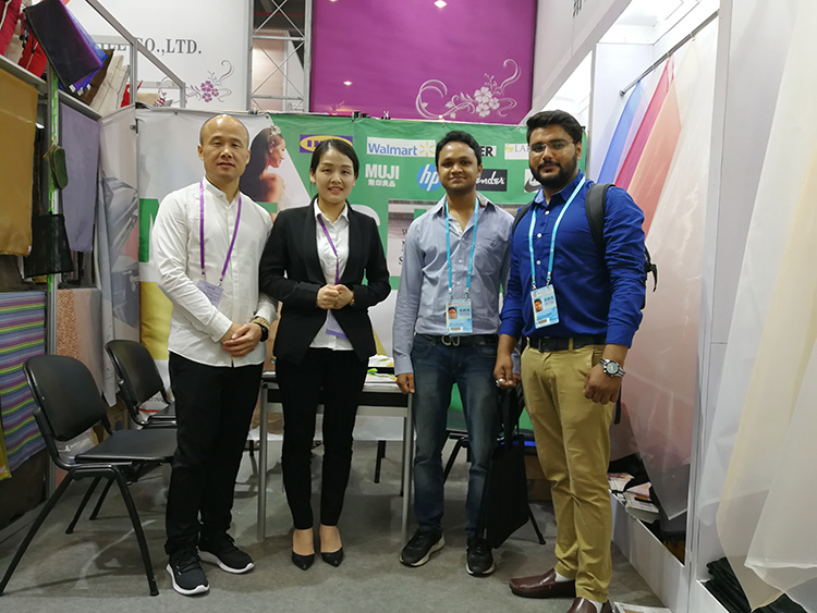 金玨廠家的尼龍婚紗網布走向國際市場